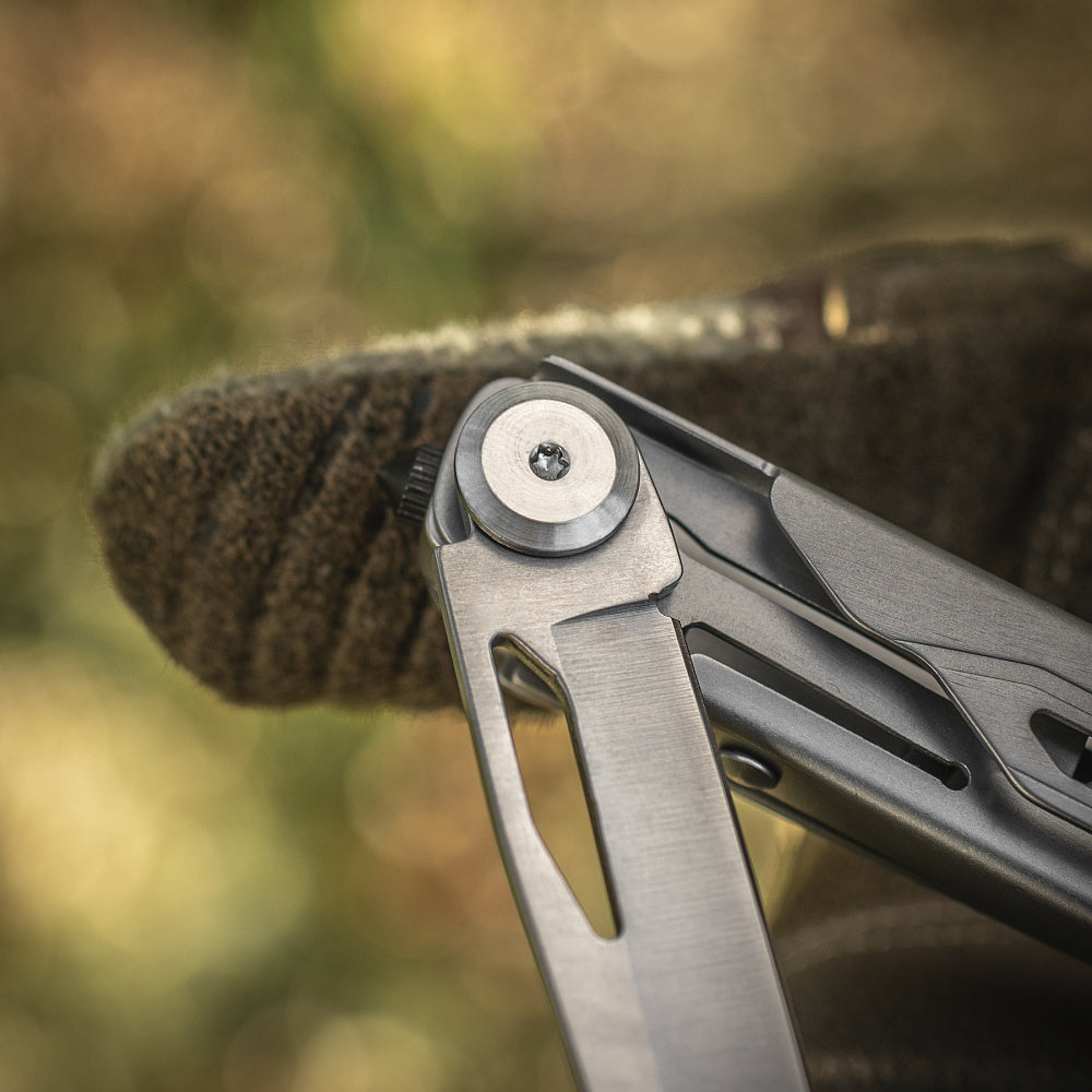 Type 3 Folding Knife (5 Tools) 3 Steel
